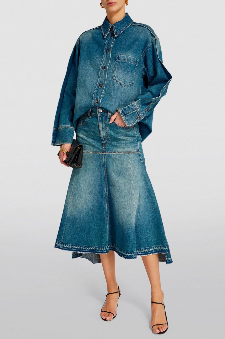 Coats And Jackets Victoria Beckham | Oversized Pleat Detail Shirt In Vintage Wash Denim