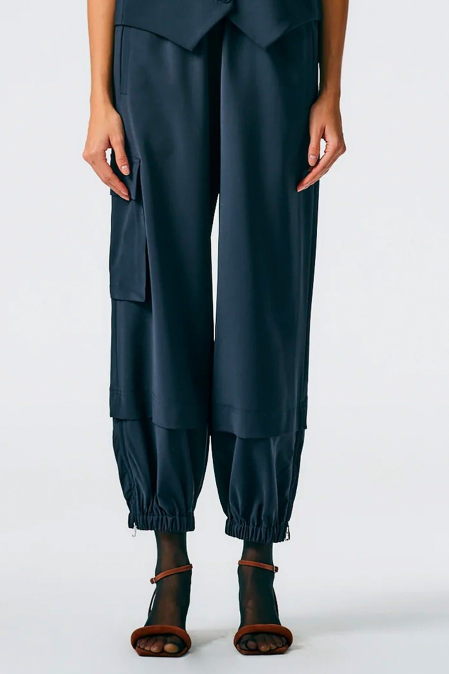 Trousers Tibi | Tropical Wool Wilt Jogger In Navy Blue